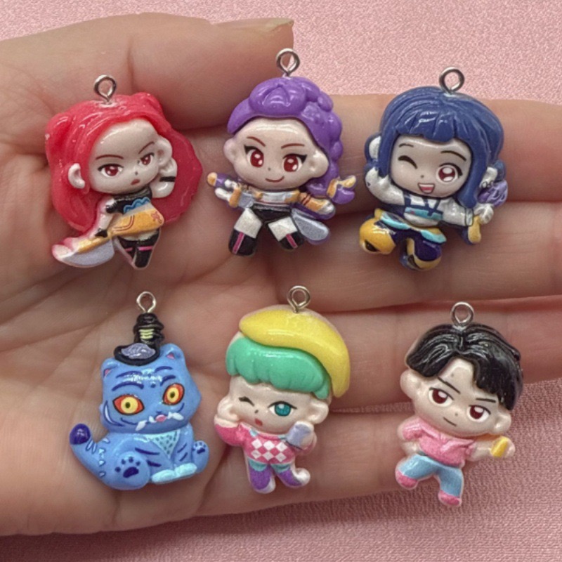 10個入り樹脂製漫画ペンダント、DIYジュエリー製作イヤリン - Jewelry Making Pendants のレビューと価格