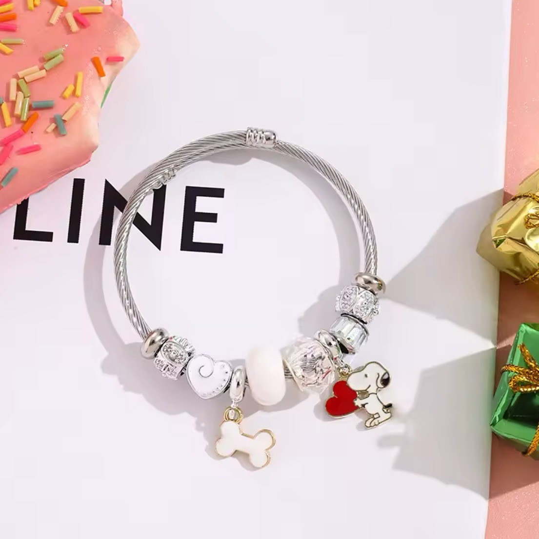 かわいい漫画スヌーピーボーンハートビーズブレスレットジュエリ - Jewelry Making Parts のレビューと価格