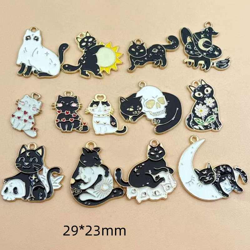 10 個オリジナル合金エナメル黒猫チャームかわいい子猫ペンダ - Jewelry Making Parts のレビューと価格