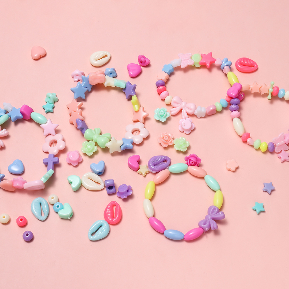 1箱 カラフルアクリルポニービーズ スクエアレタークレイスペ - Jewelry Making Diy Kit のレビューと価格